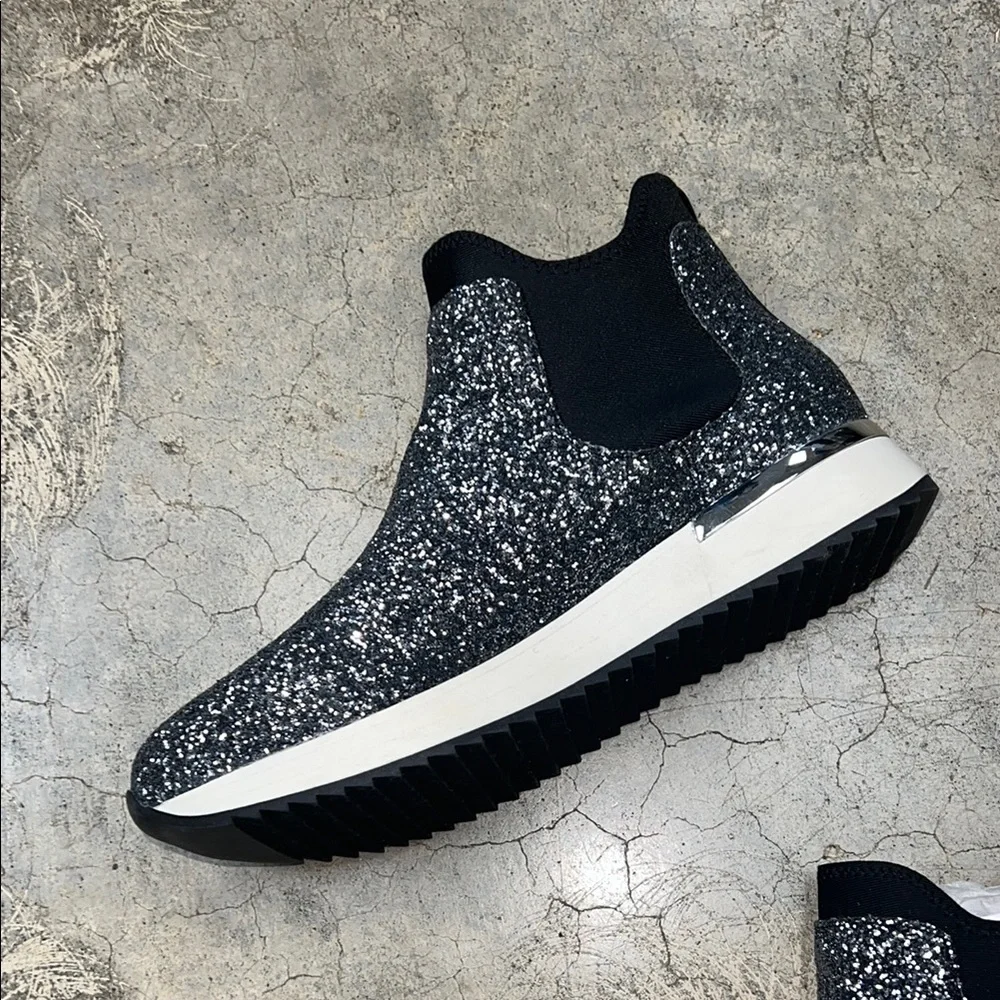 Kenneth Cole Reaction Black and Silver Platform Sneakers